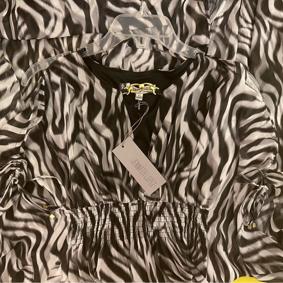 XS Zebra Print Jennifer Lopez Maxi Dress. - Picture 5 of 11